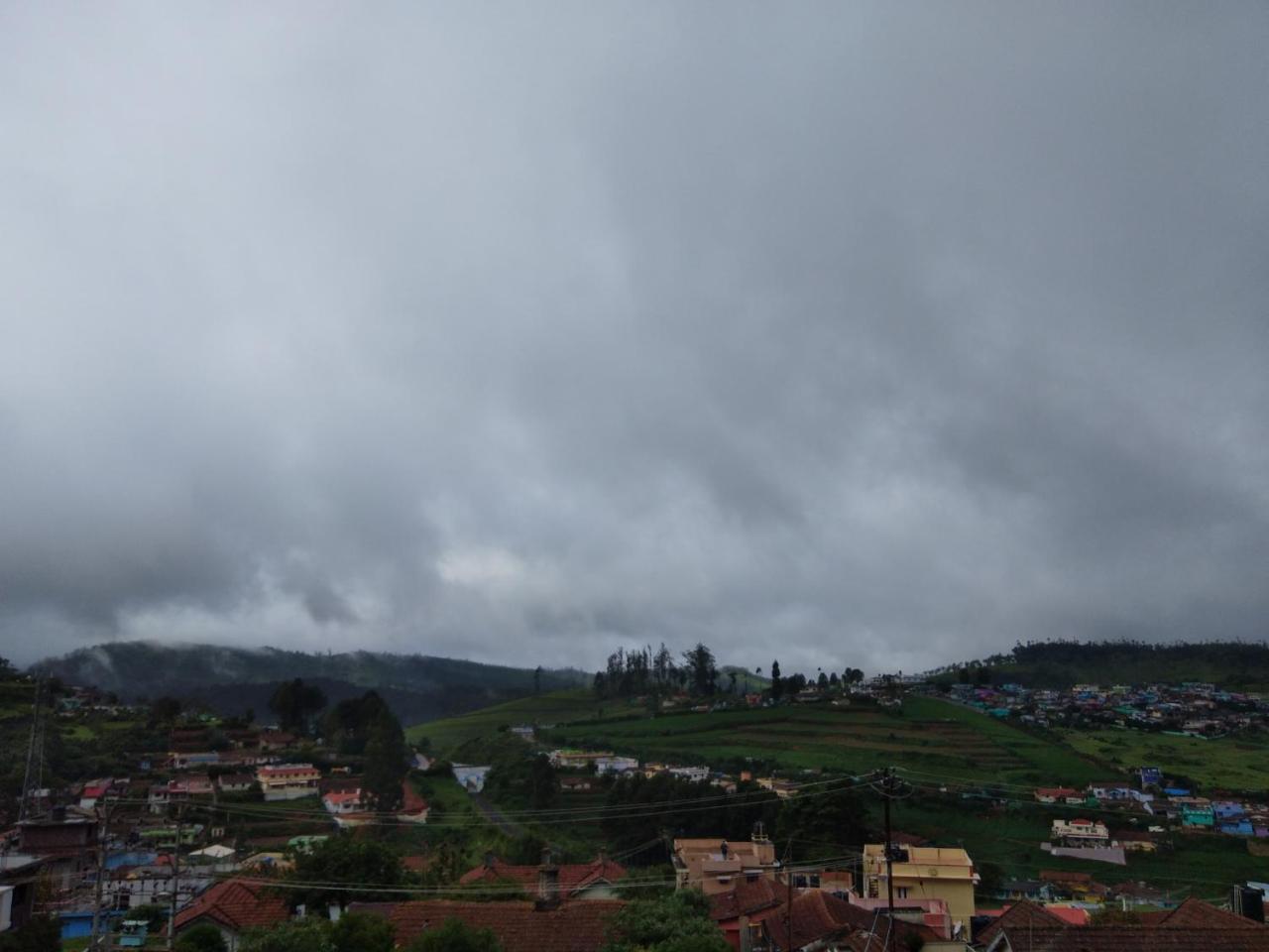 Drizzle Drop Inn Утакаманд Экстерьер фото